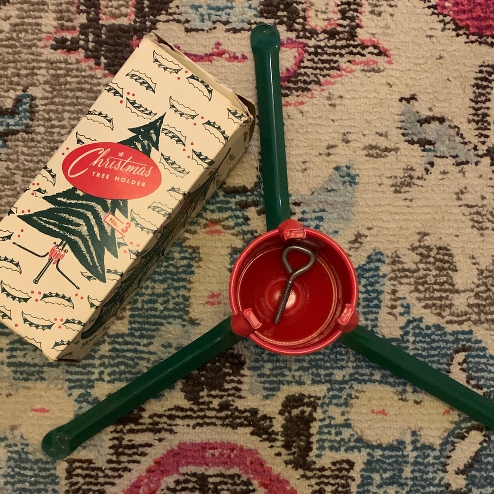 Vintage Classic Red and Green Christmas Tree Stand